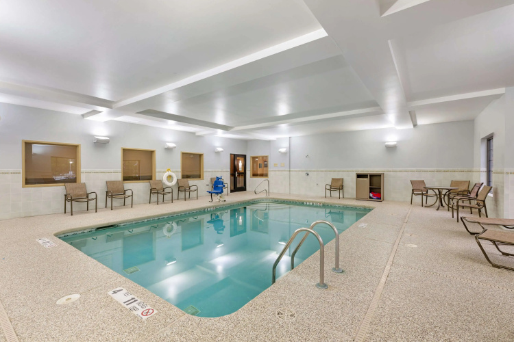 Best Western Plus Victor Inn & Suites photo 14