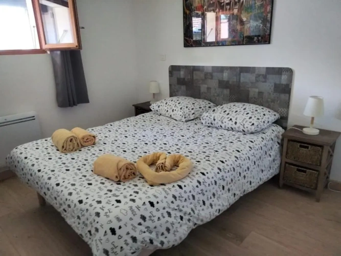 2 Bedrooms Cottage