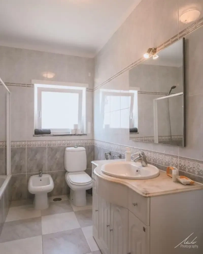 3 Bedrooms Apartment oceanfront