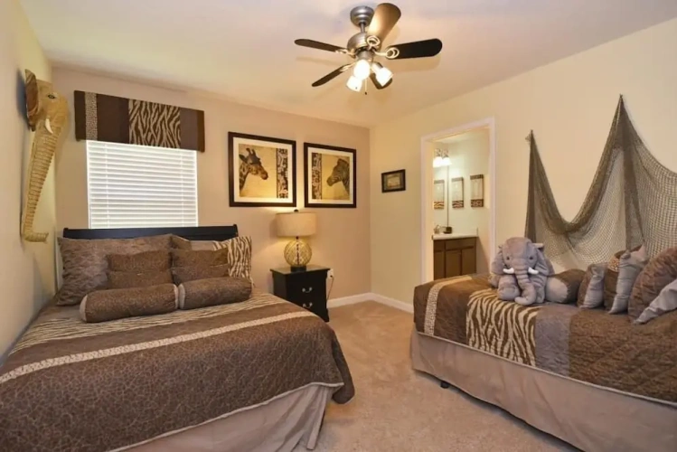 6 Bedrooms Family Cottage