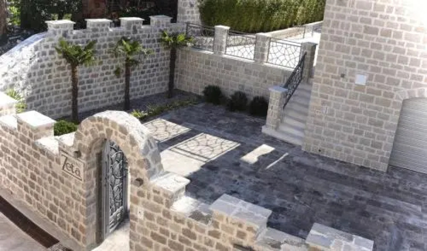 Zeta Residence