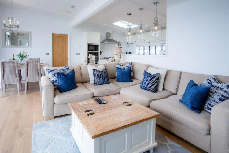 2 Bedrooms Chalet