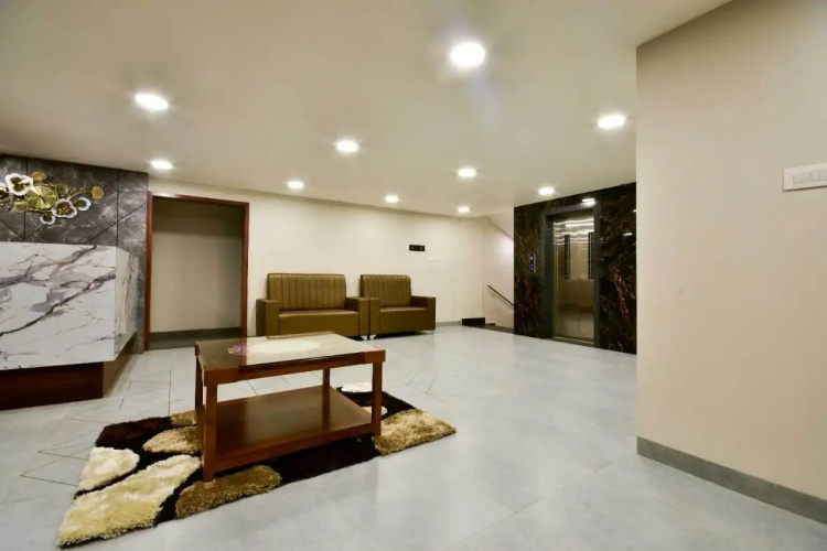 Hotel Amit executive Karad