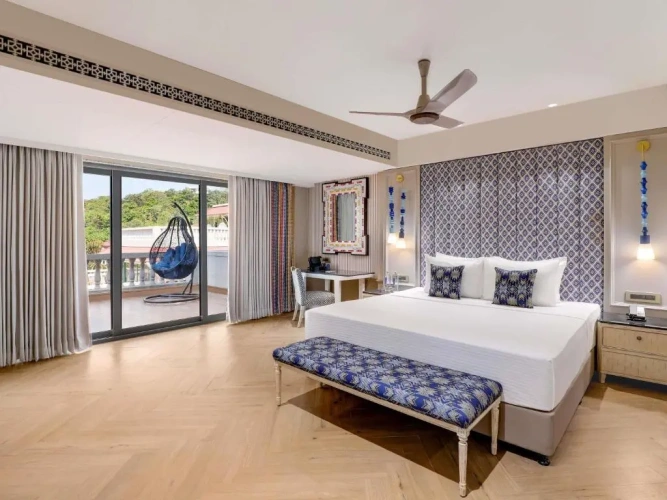 1 Bedroom Family Suite with balcony