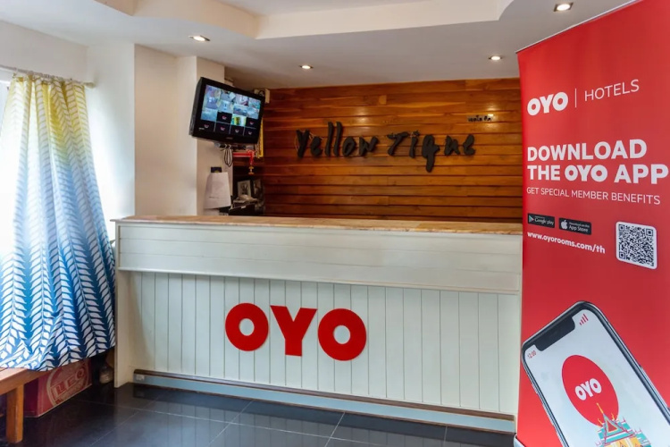 OYO Yellow Tique Hotel