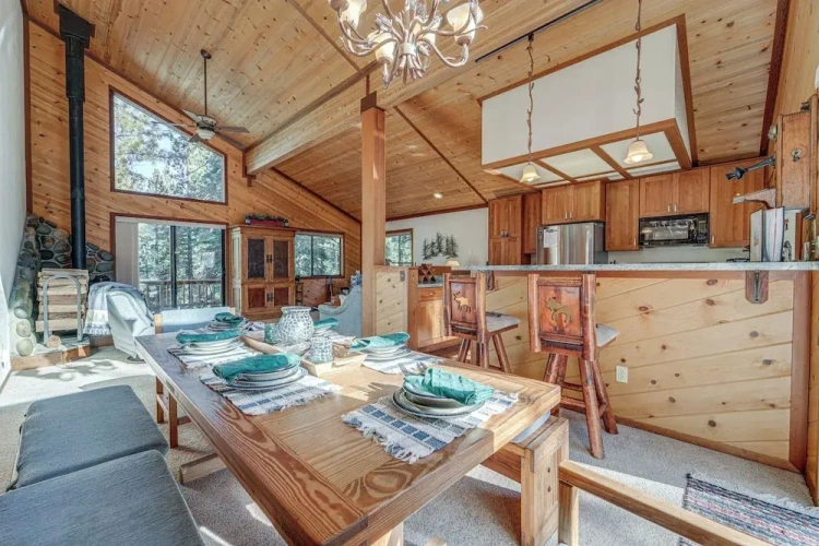 3 Bedrooms Cottage with balcony