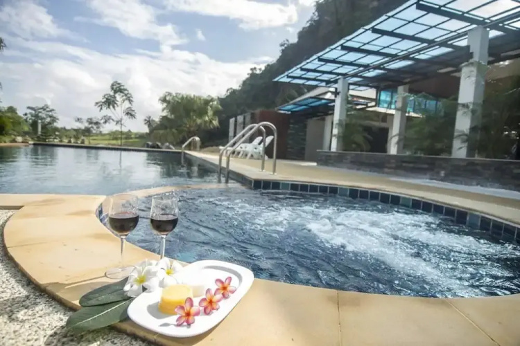 Phuphayot Resort