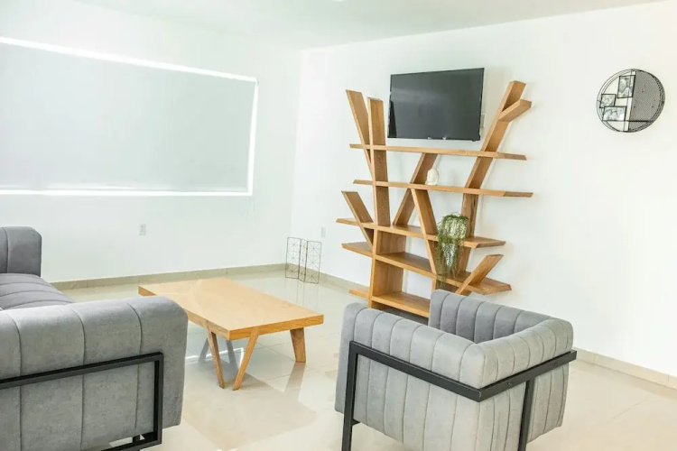 Lyra Vacation Rentals