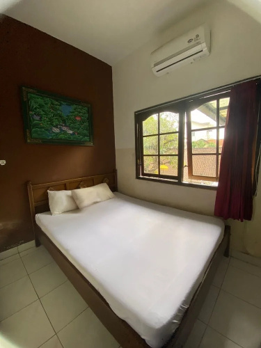 Hotel Candra Adigraha