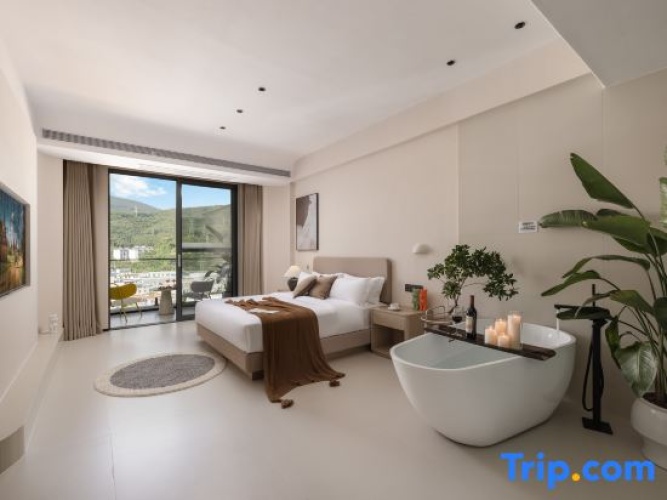 2 Bedrooms Suite