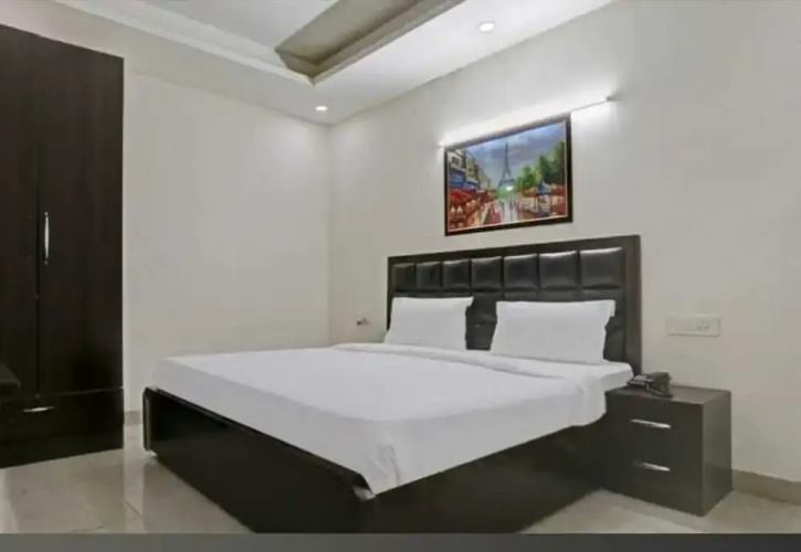 Hotel 79