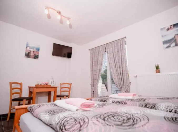Mountain Serenity Rooms