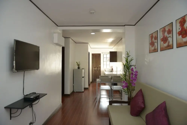 2 Bedrooms Apartment
