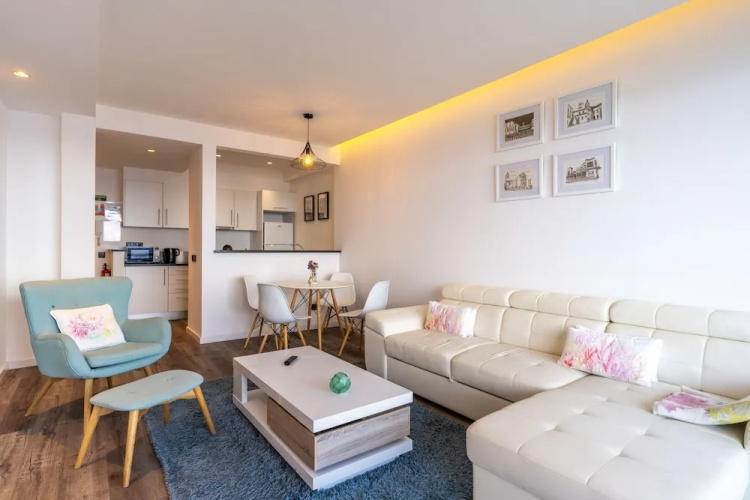 Monumental Apartment