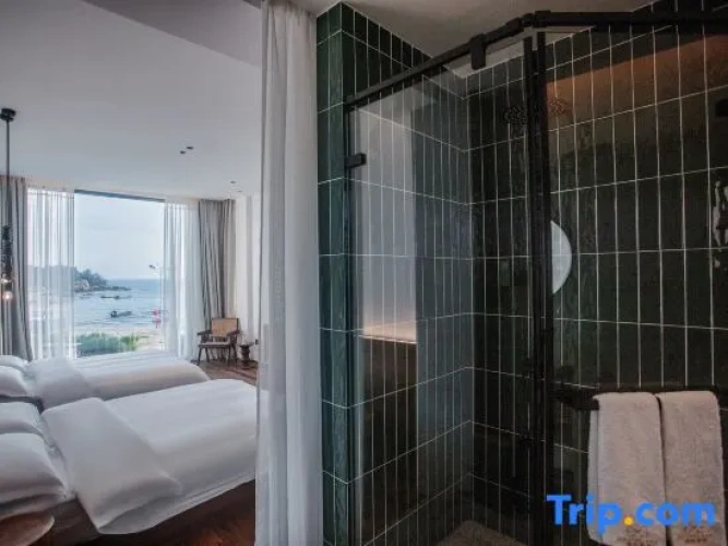 Standard Double room with view
