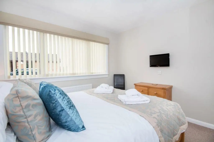 58 Moray Park