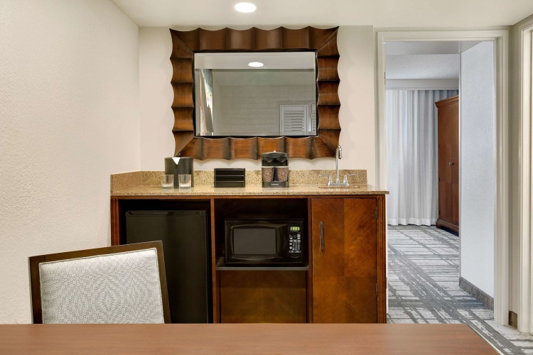Embassy Suites by Hilton Orlando International Drive Convent photo 33