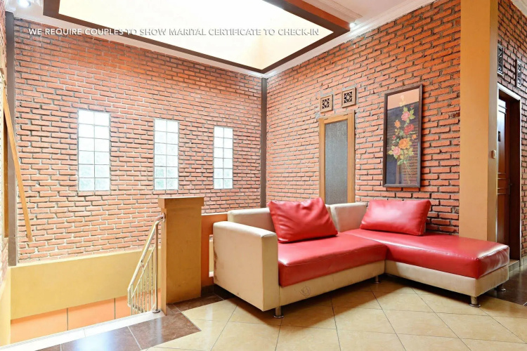 ZEN Rooms Antapani Syariah