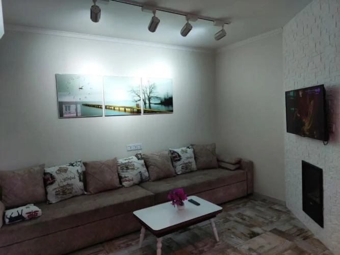 Deluxe Apartment