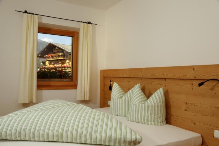 3 Bedrooms Apartment