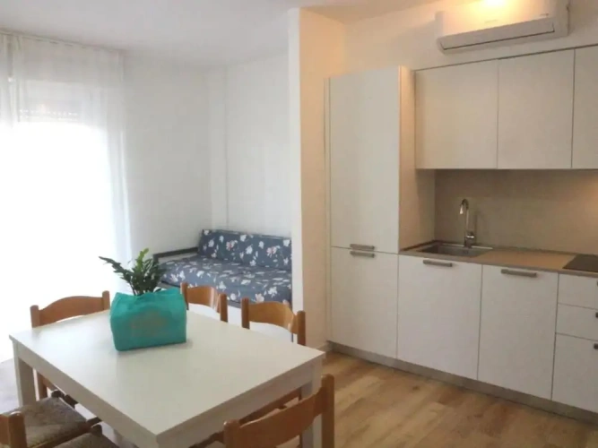 2 Bedrooms Apartment with balcony and with city view