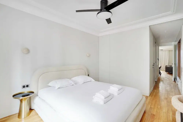 Magnificent Flat - 2br/6p - Champs Elysees