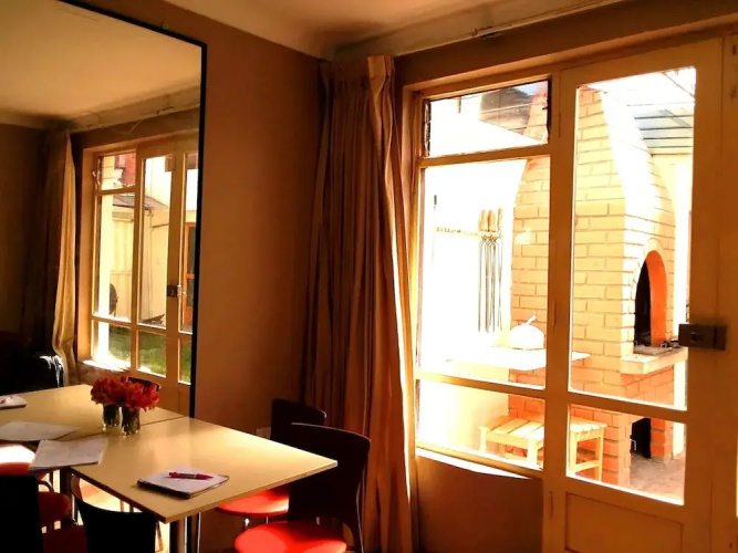 Baum Hostel