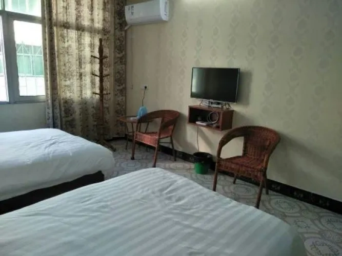 Qichun Spring Apartment