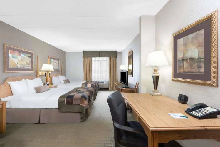 Spark by Hilton Mechanicsburg