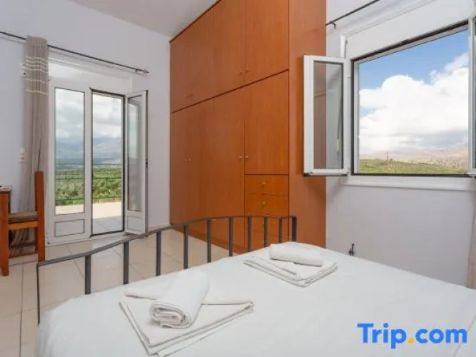 3 Bedrooms Villa