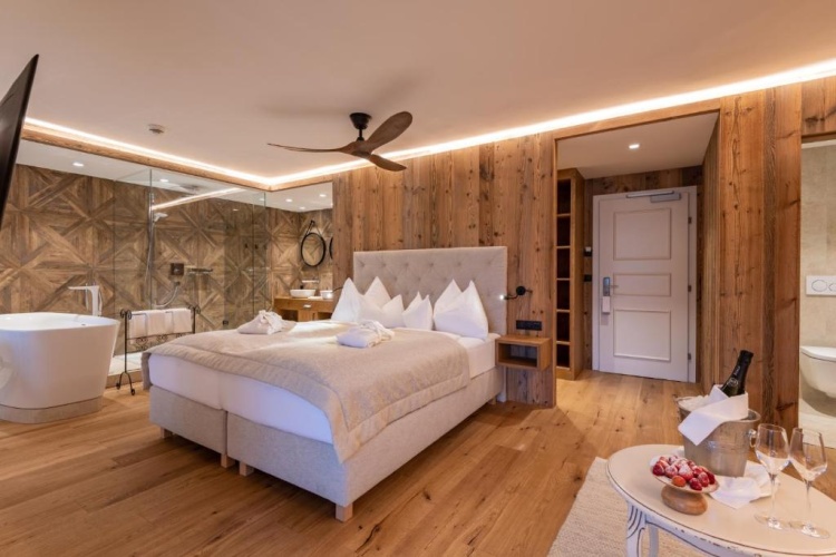 Deluxe Double Junior Suite