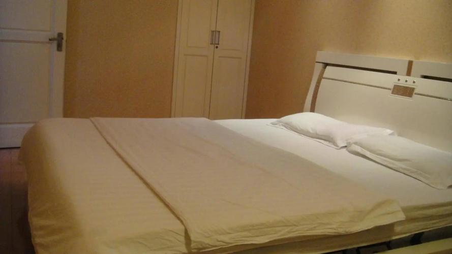 Kaifeng Apartment Hotel