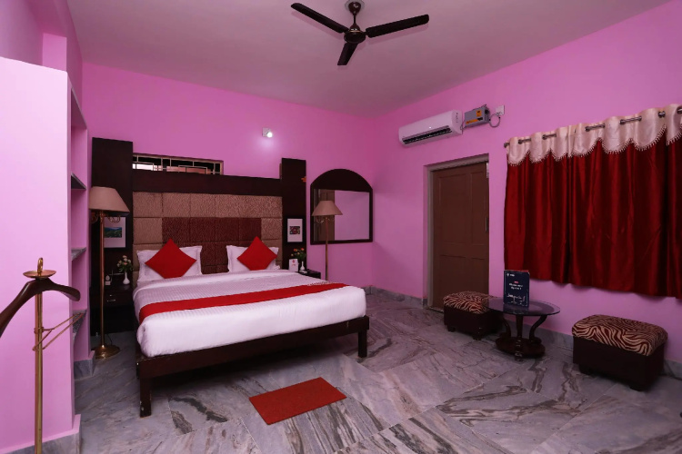 OYO Flagship 14673 Aditya Residency