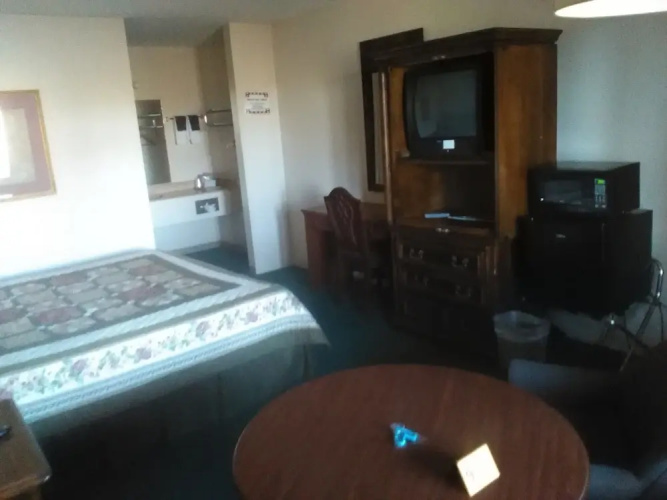 The Razorback Lodge