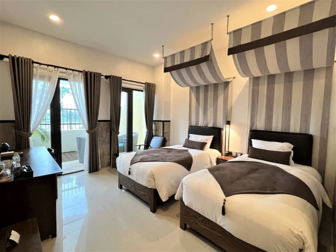 Deluxe Twin room with balcony and with river view