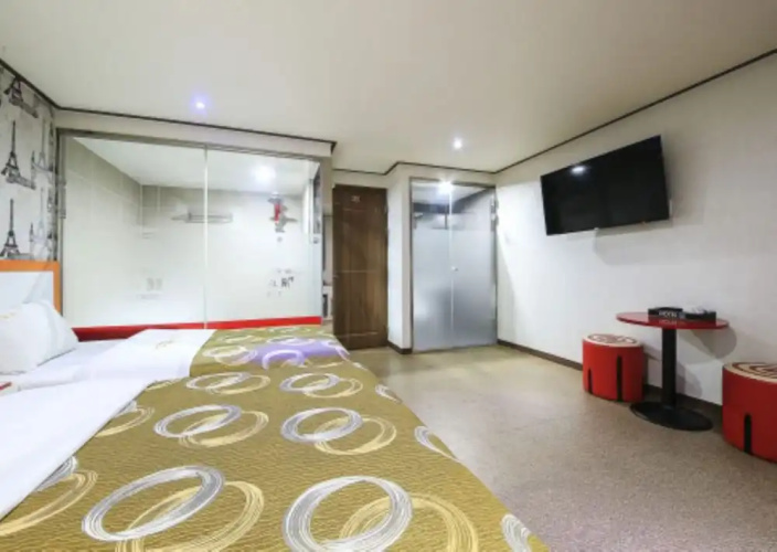 M Hotel