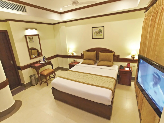 Hotel Aroor Residency