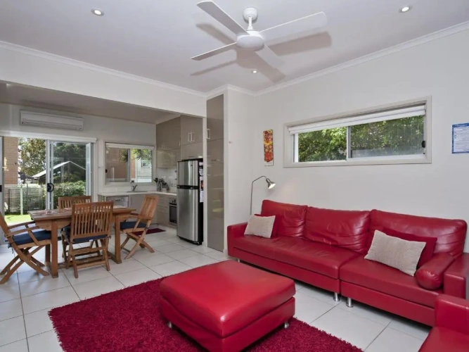 2 Bedrooms Cottage