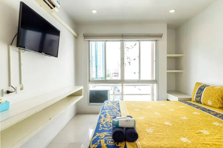 Right Place Sathorn