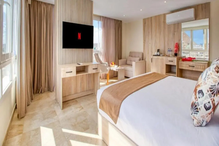 Saray Pyramids & Museum View Hotel