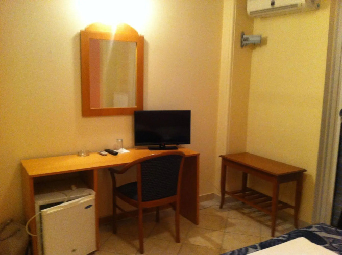 Hotel Cybele