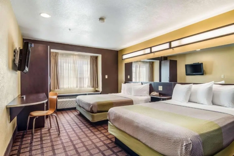 Deluxe Quadruple room
