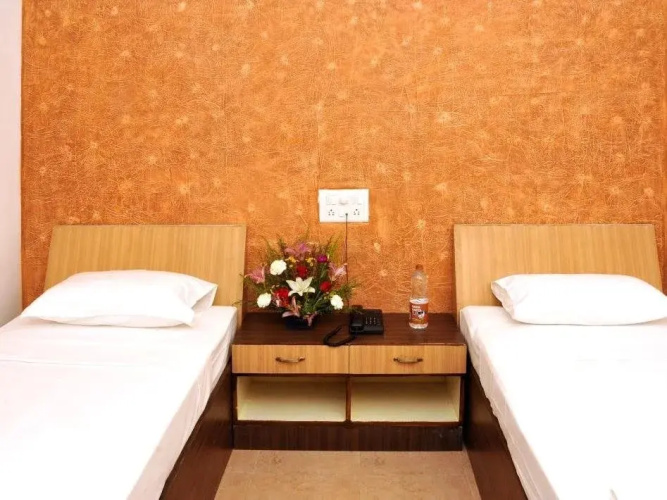 Hiy Rooms at Gandhipuram