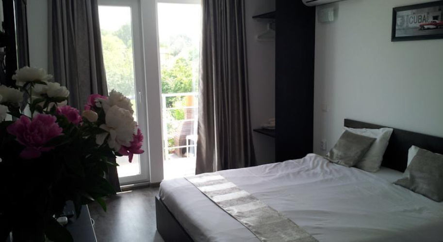 Anacris Guesthouse