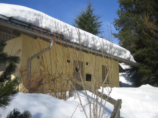 2 Bedrooms Cottage