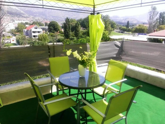 2 Bedrooms Duplex Apartment with balcony