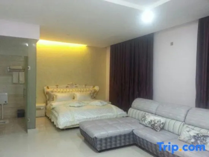Yajing Theme Hotel