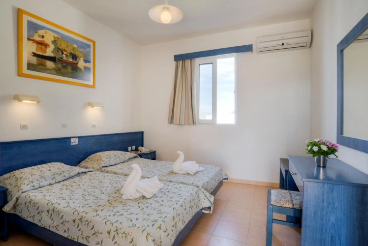 Matina Pefkos ApartHotel