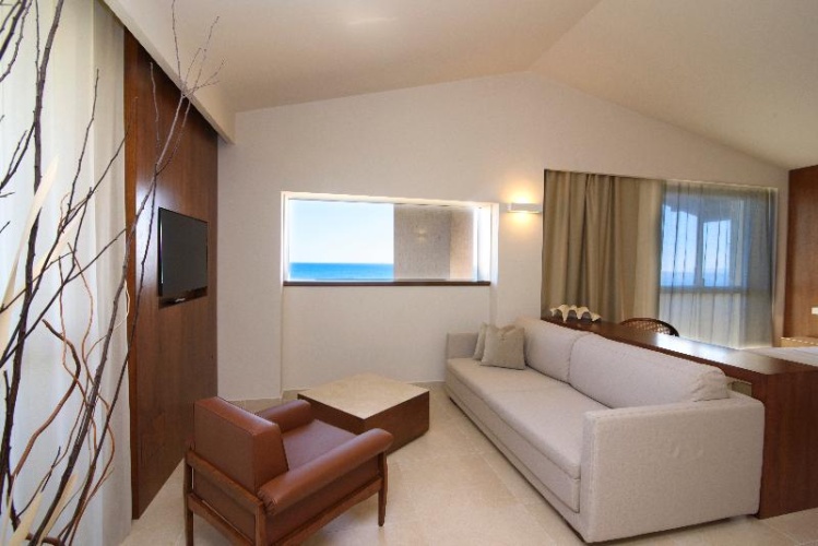 Standard Twin room with balcony