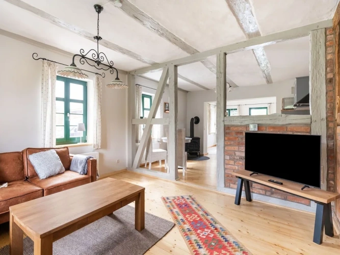 3 Bedrooms Classic Cottage